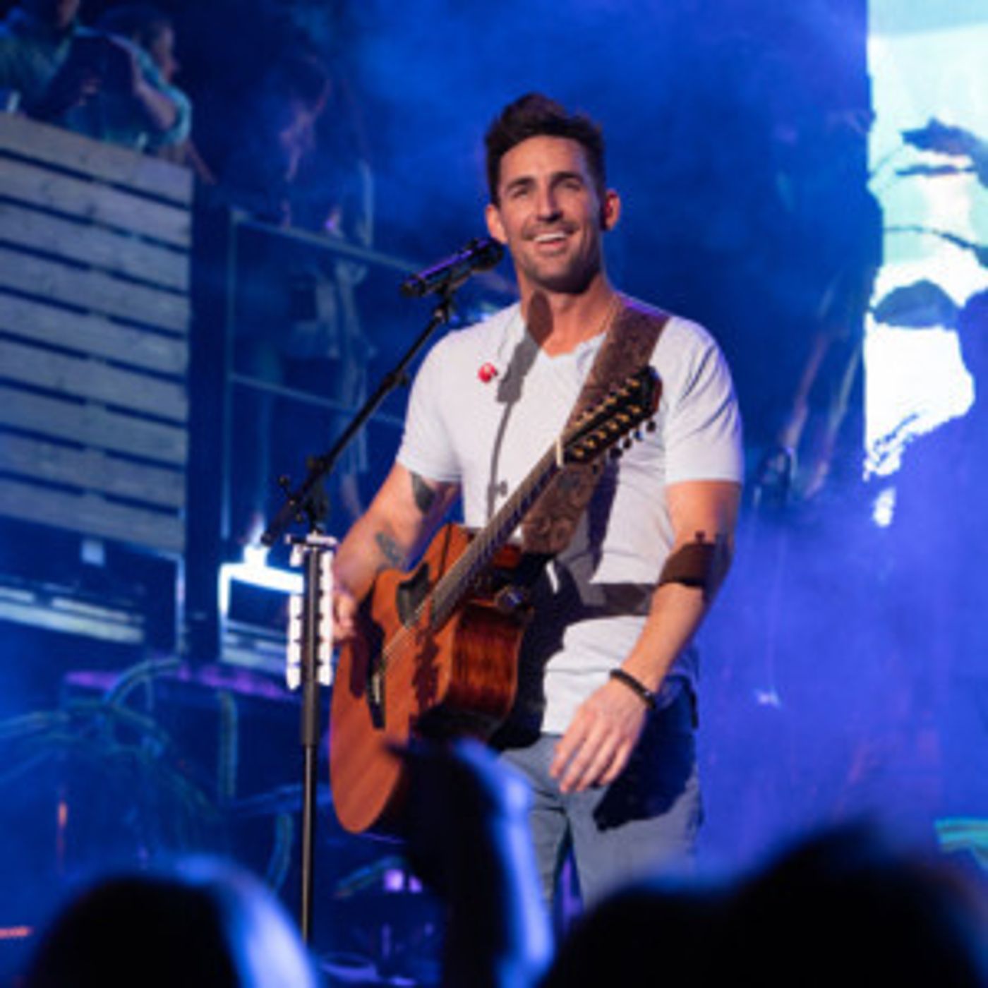 Jake Owen's 'Life's Whatcha Make It Tour' Comes to The North Charleston Coliseum  Image