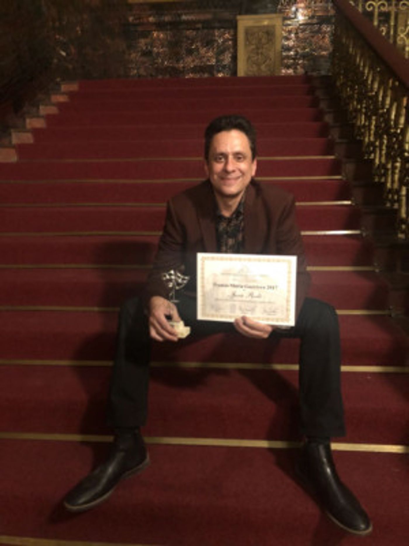 Juan Rodó Recibió Una Mención Especial En Los María Guerrero Y Celebra El Reestreno De “Papaito Piernas Largas”  Image