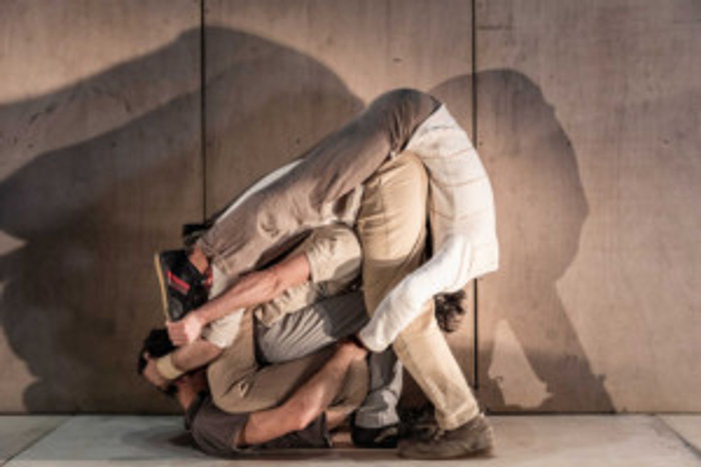 InTarsi - Award Winning Spanish Circus Troupe Embark On UK Premiere Tour  Image