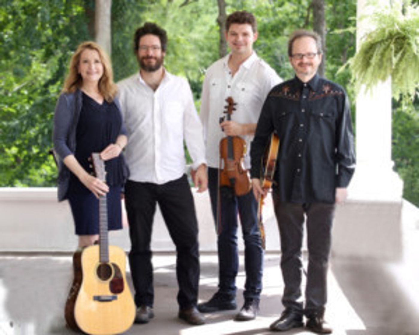 Grammy Nominee Claire Lynch and Her Canadian Band Announce Tour Dates!  Image