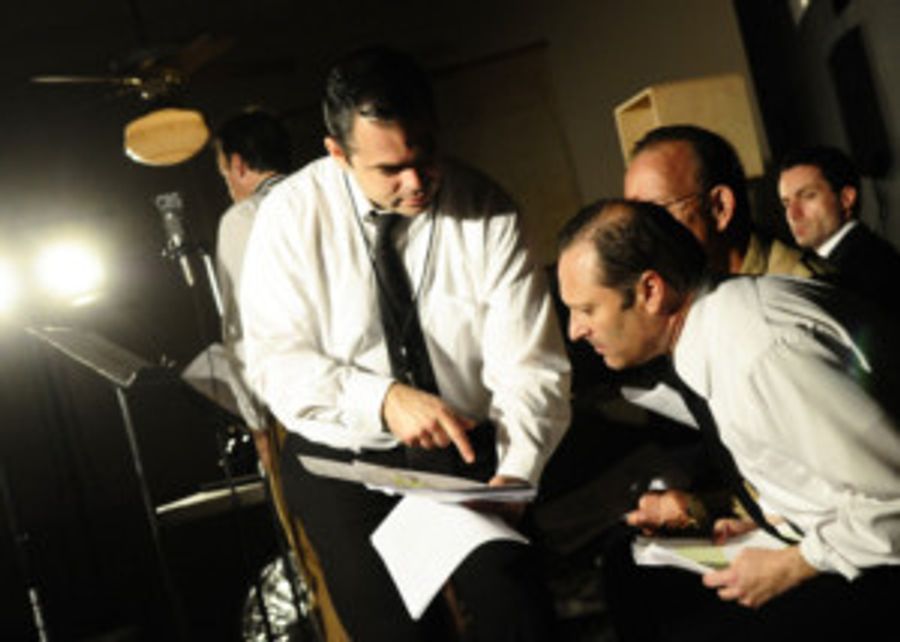 Main Street Theatre Works Presents THE 39 STEPS Image