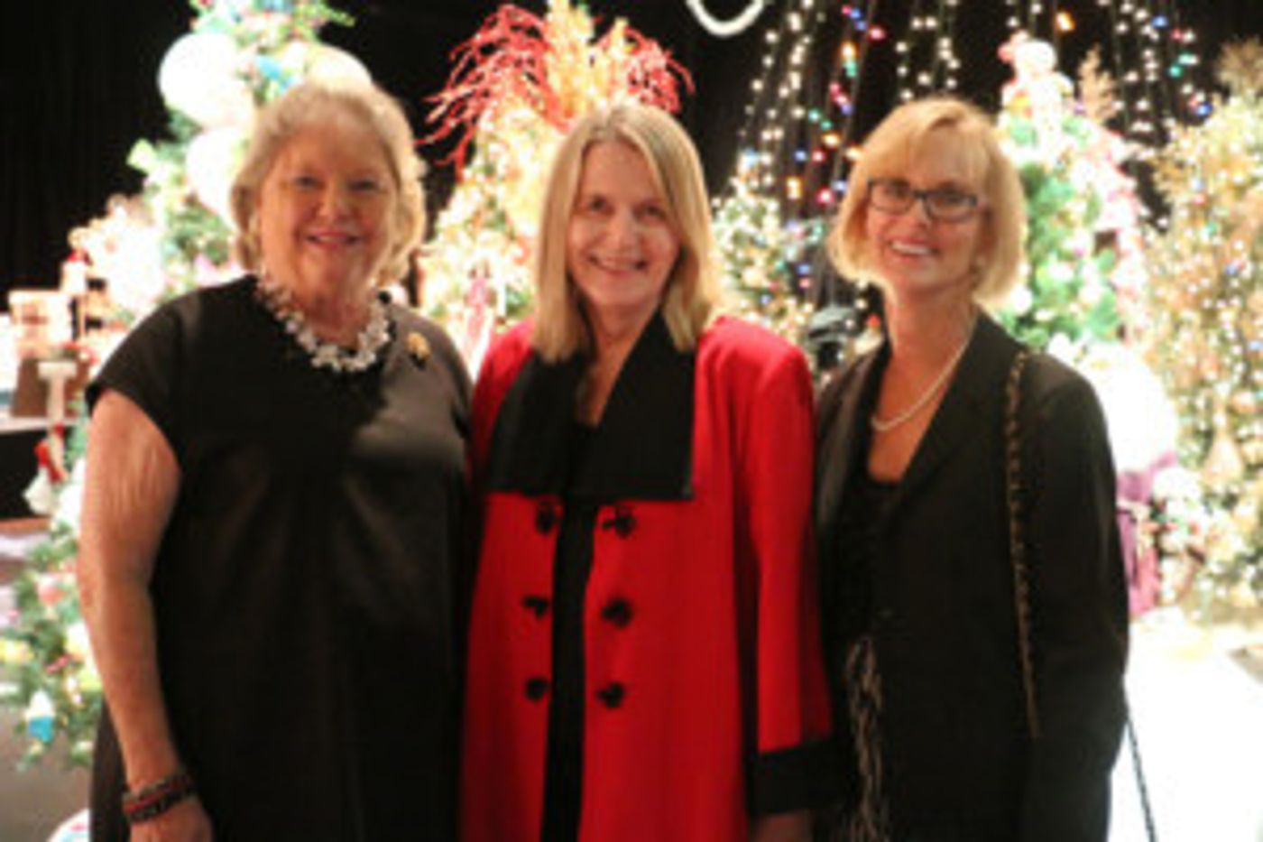 Riverside Theatre Presents 21st Annual Festival of Trees  Image