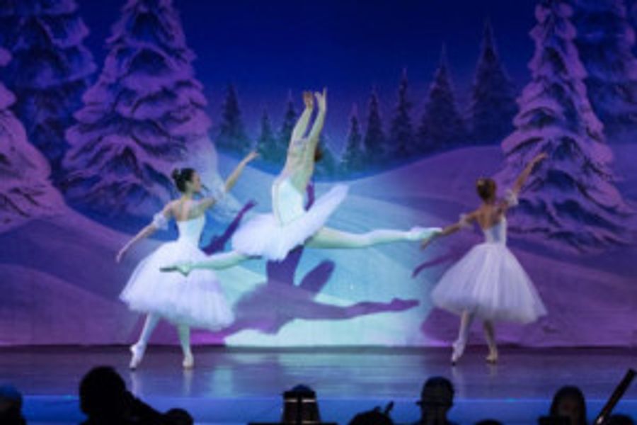 Franklin Performing Arts Company Presents THE NUTCRACKER Image