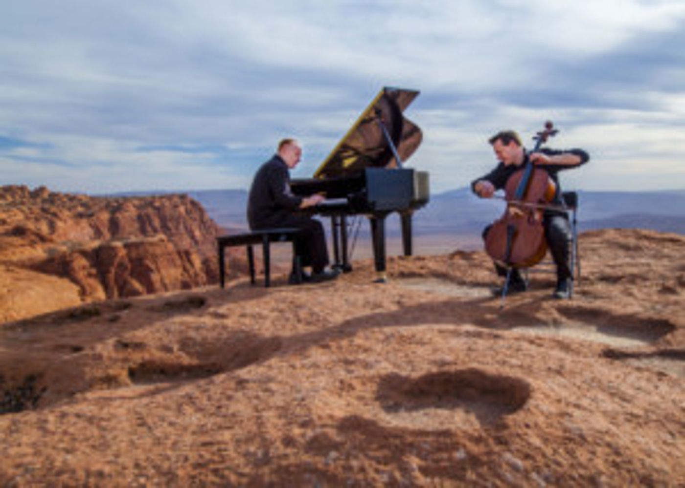 THE PIANO GUYS Bring 'Christmas Together' to The Palace  Image