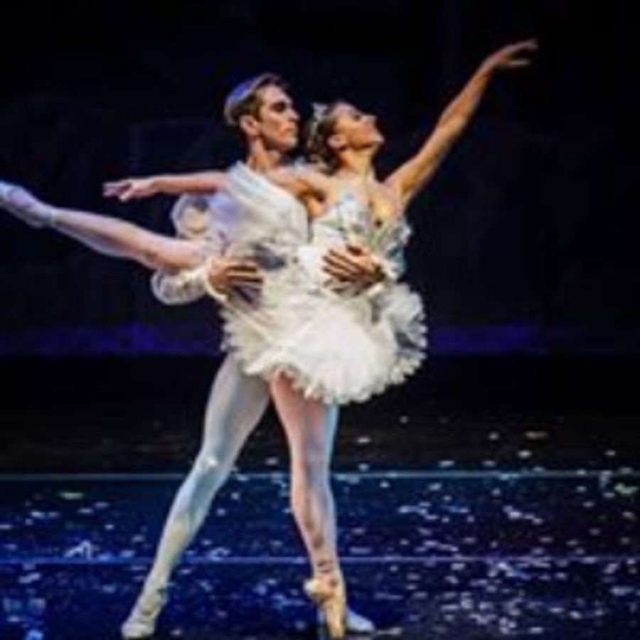 Experience The Magic of THE NUTCRACKER with the Roxey Ballet Image