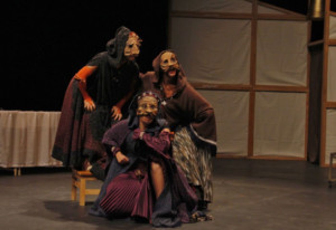 Duelos Y Quebrantos En Un Banquete Para El Difunto Don Quijote  Image