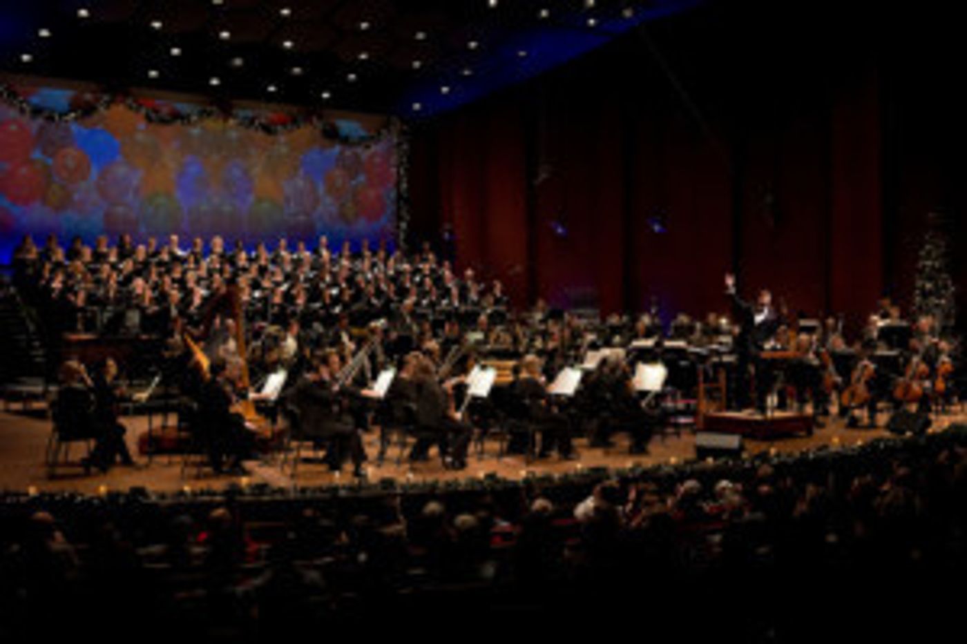 Broadway Powerhouse Ali Ewoldt And The Houston Symphony Chorus Join The Orchestra For VERY MERRY POPS   Image