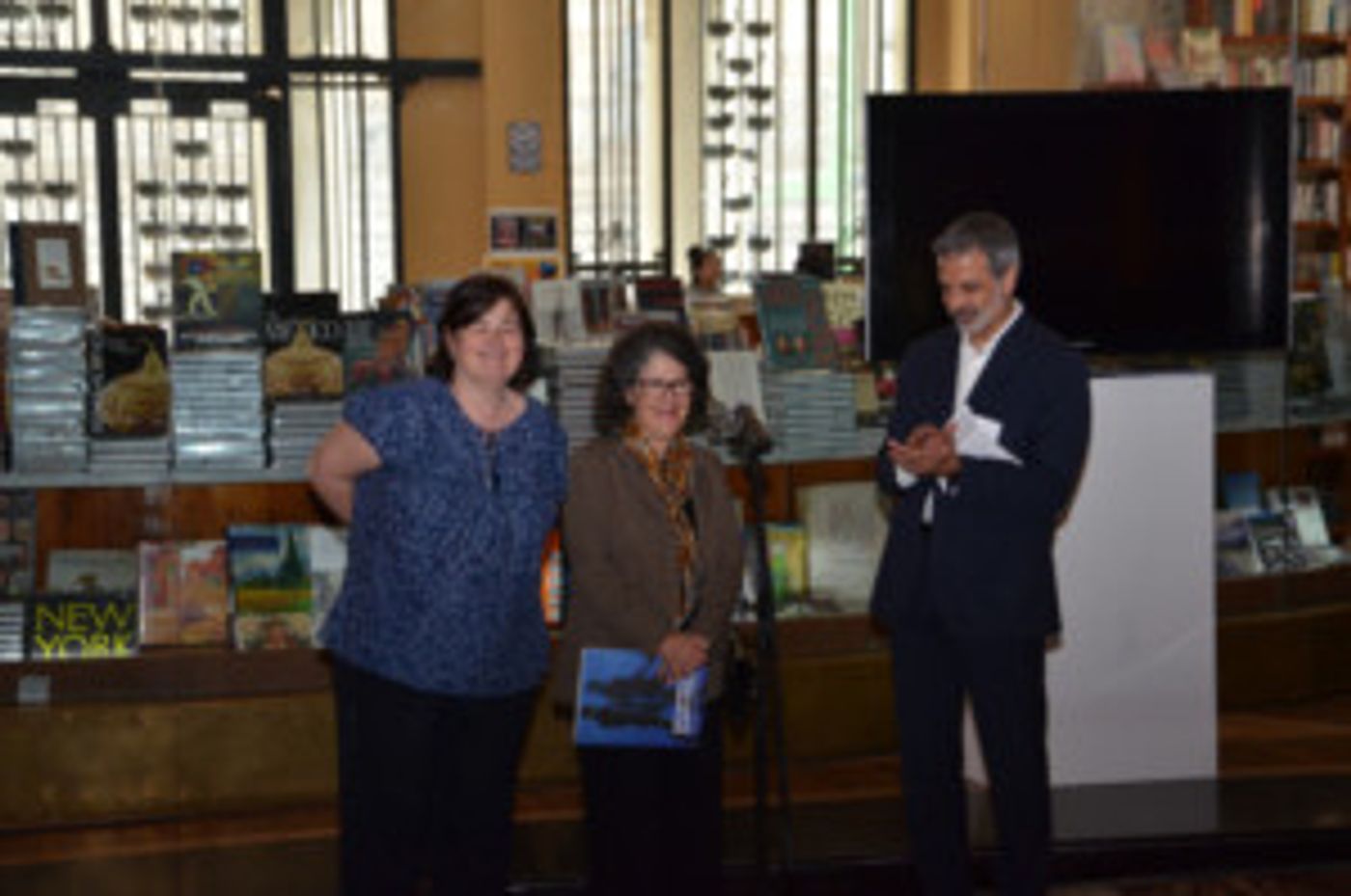 Muestra El Palacio De Bellas Artes Obra Inédita De Ricardo Martínez, A 100 Años De Su Nacimiento  Image