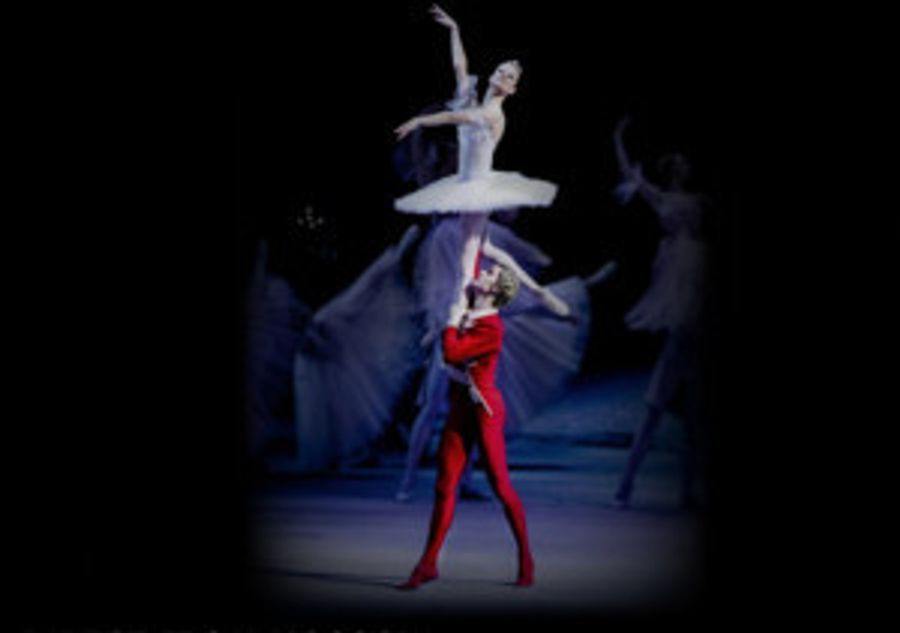 A Live in HD Simulcast of THE NUTCRACKER Performed by The Bolshoi Ballet Comes to The Ridgefield Playhouse Image