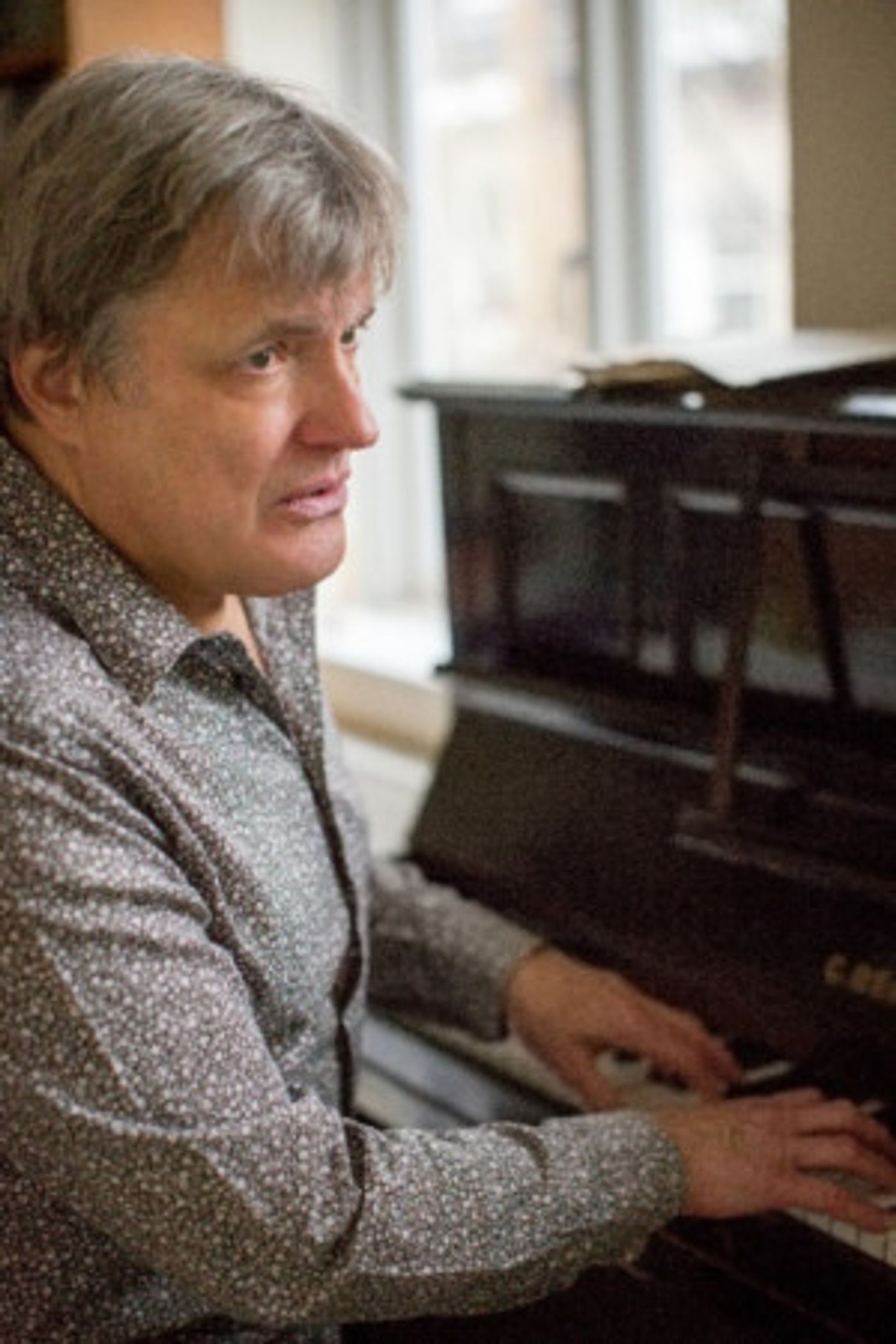 Marek Rymaszewski Comes to Above The Arts For Valentine's Day  Image