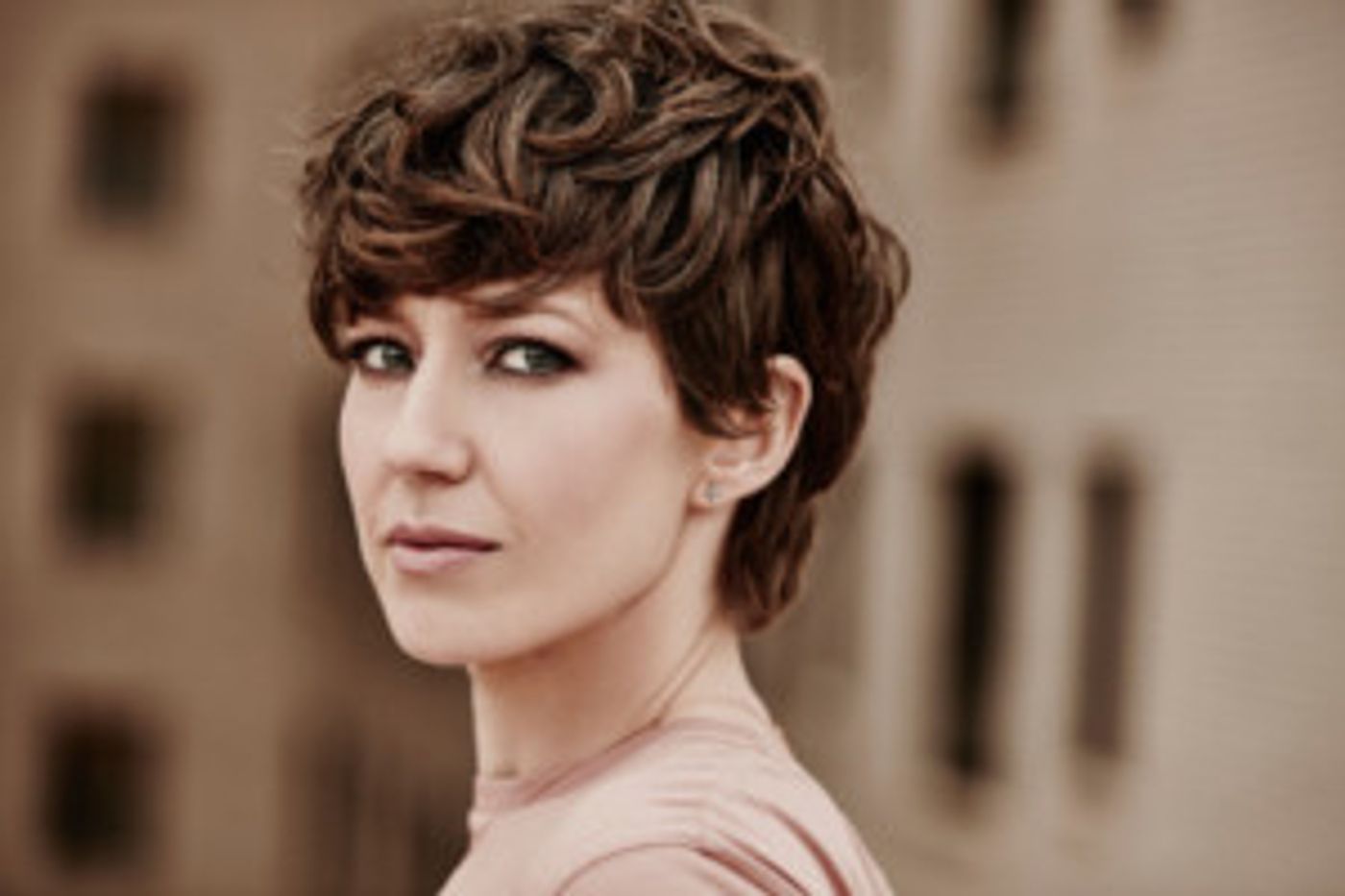 Tony Nominee Carrie Coon Joins Steppenwolf Ensemble  Image