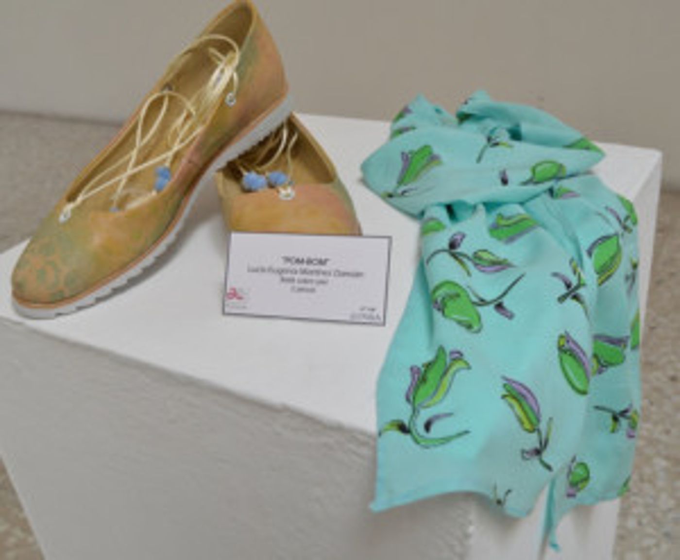 Matices y tonalidades de la Estampida de color se encuentran en la Escuela de Artesanías  Image