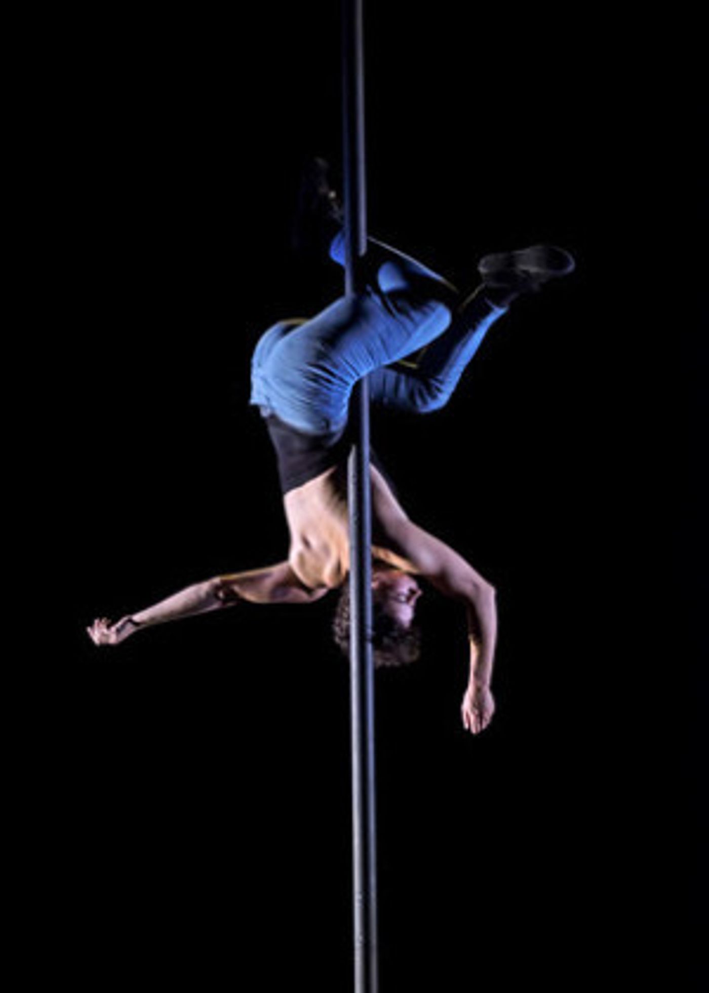 US Premiere Of Raphaelle Boitel's WHEN ANGELS FALL Announced At Peak Performances  Image