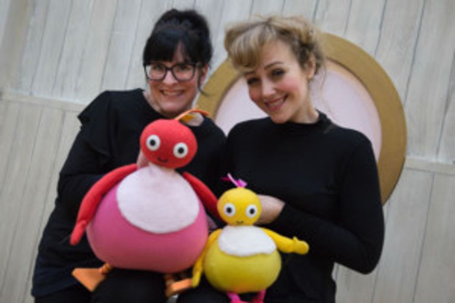 TWIRLYWOOS Stage Show Creates First Actor Job-Share Between Two Parents On A Touring Production Image
