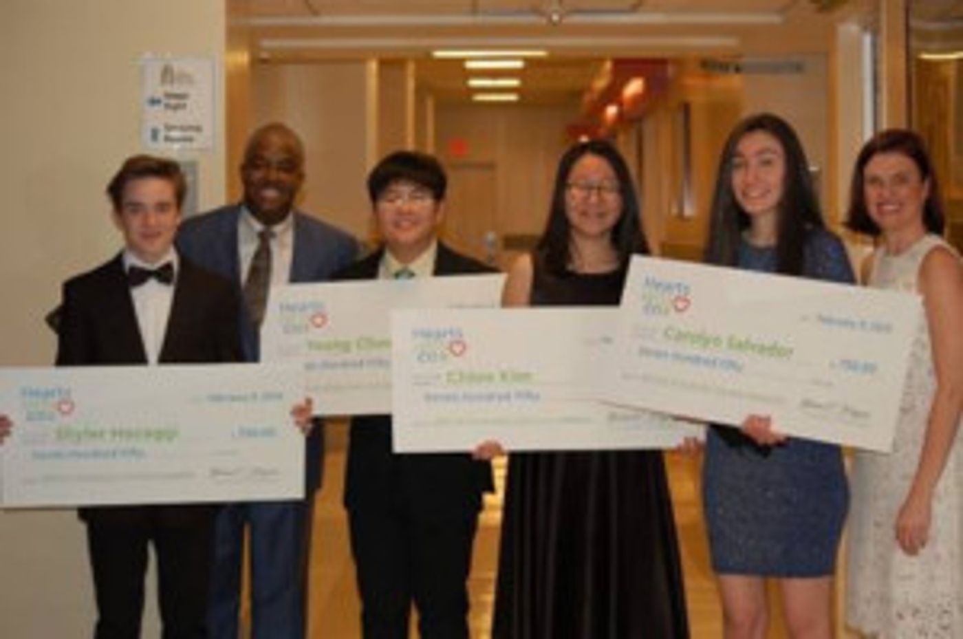 LV Phil and Cox Award Students With Scholarships  Image