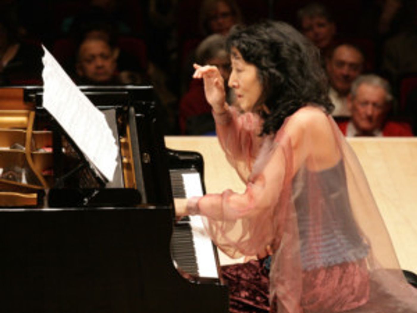 Pianist Mitsuko Uchida Returns To Carnegie Hall For Three Concerts This Spring  Image