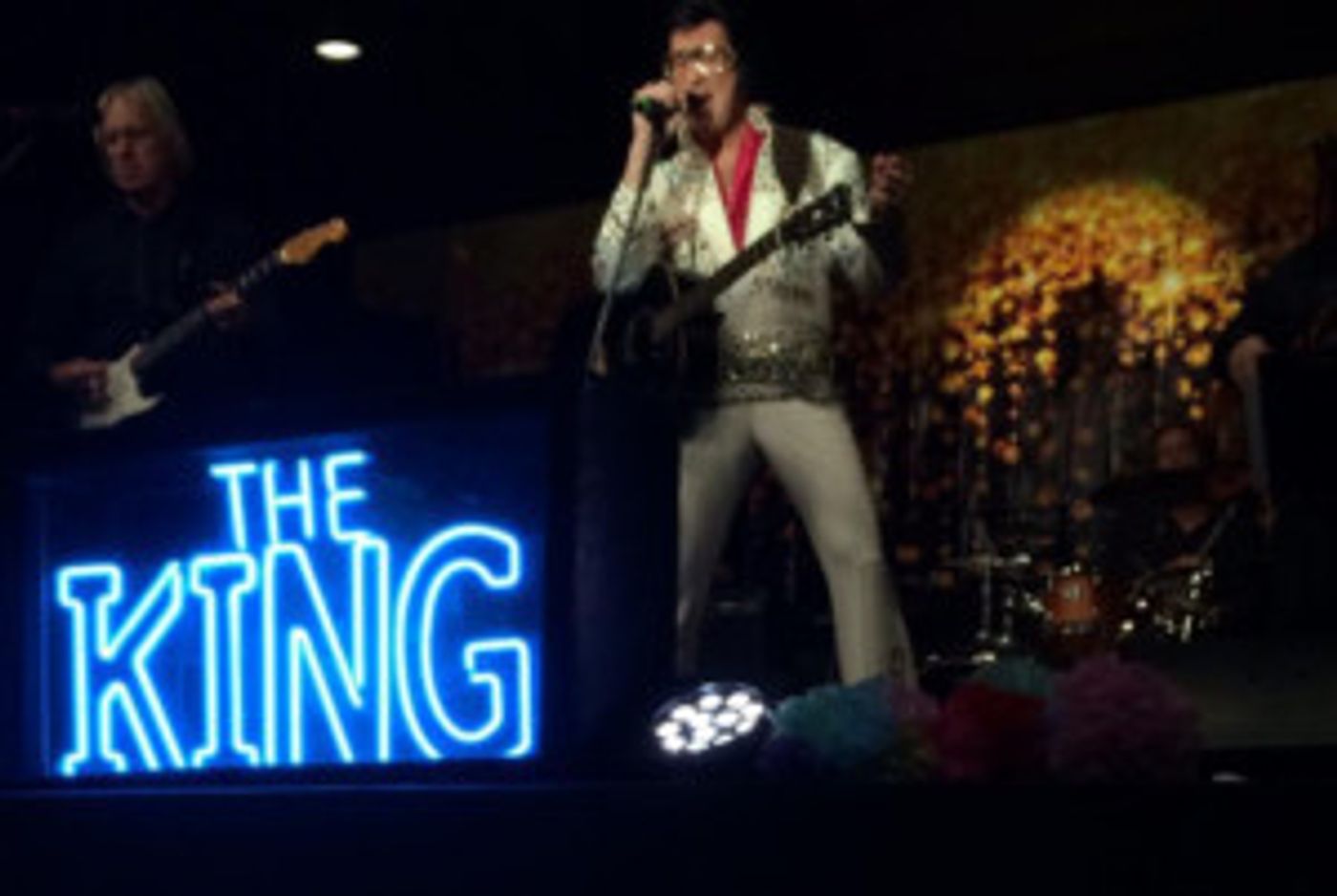 Raymond Michael's Elvis Mother's Day Tribute Comes To Cultural Arts Center  Image
