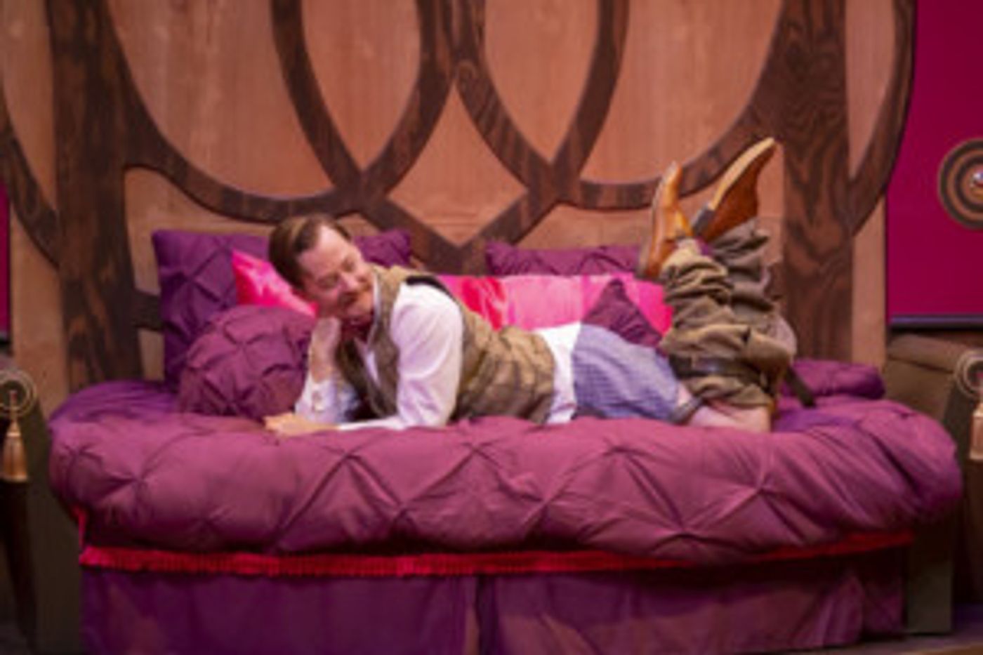 French Sex Farce A FLEA IN HER EAR Opens Friday!  Image