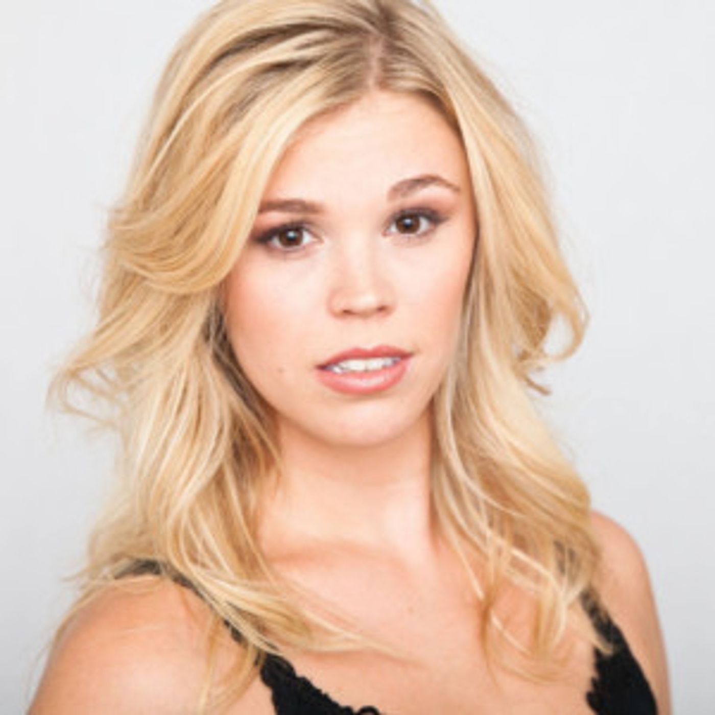 Franklin Performing Arts Company Announces CABARET  Image