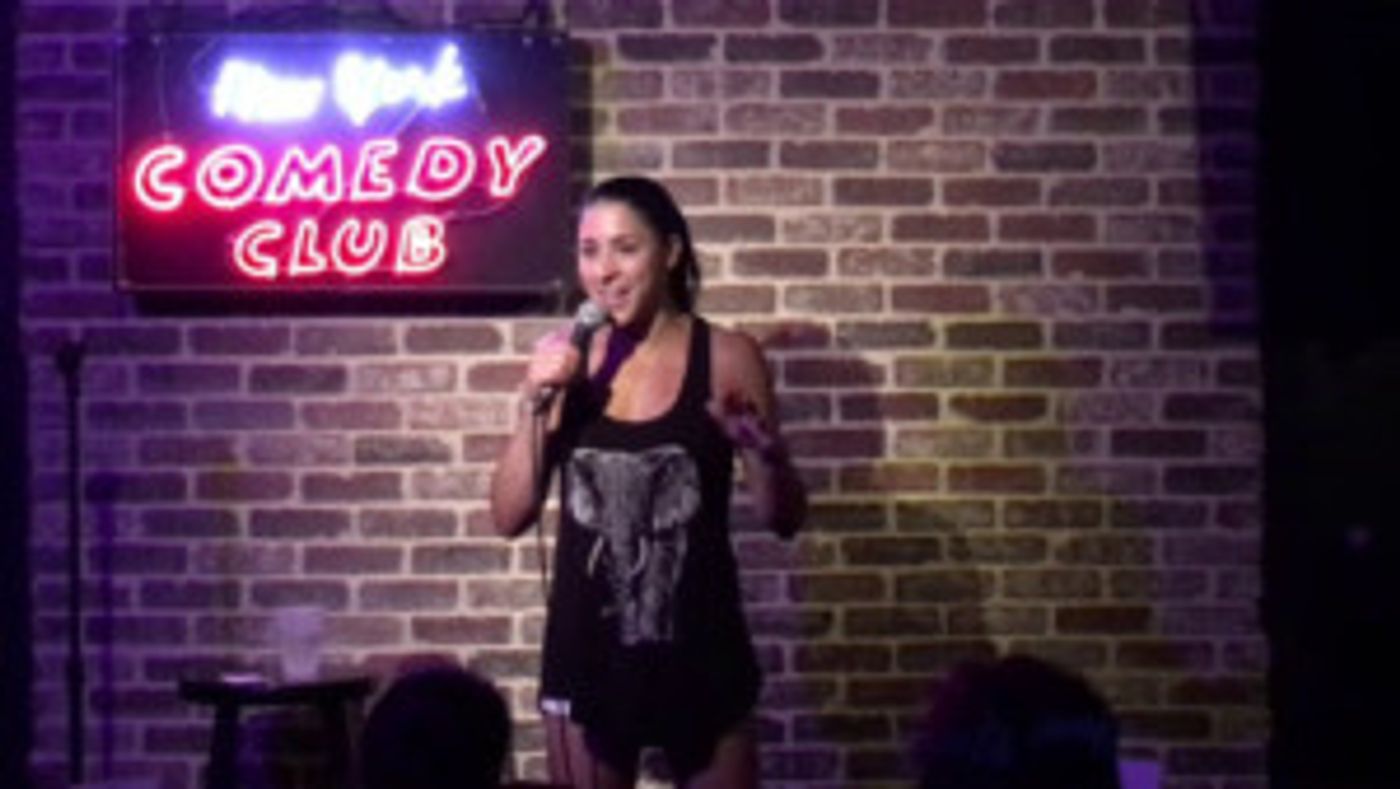 Comedian Renée Santos Announces New York Comedy Tour Dates  Image