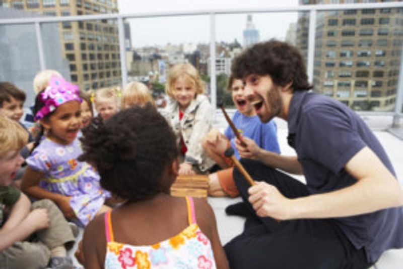 Musician Oran Etkin Launches Timbalooloo Soho Family Music Class Space Image