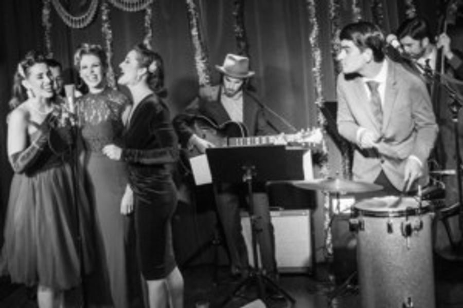 The Bombshells Play Upstairs at Vitello's Image