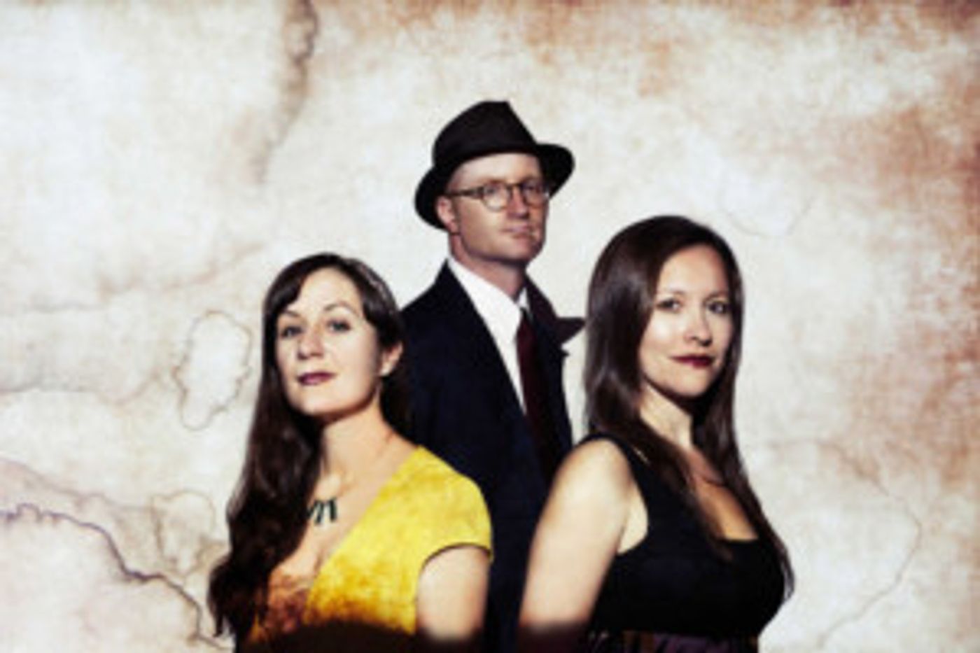 Low Lily Brings Its Unique American Roots Sound To Westchester Collaborative Theater  Image