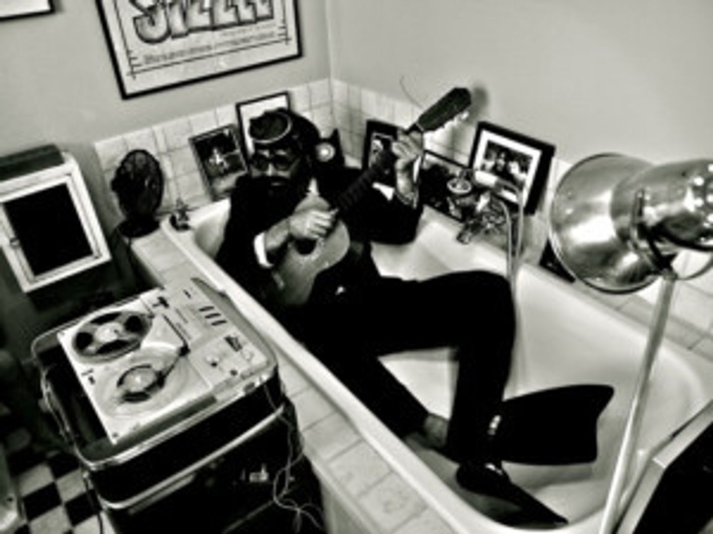 The Mostar Diving Club Announce Bish Hall Show  Image