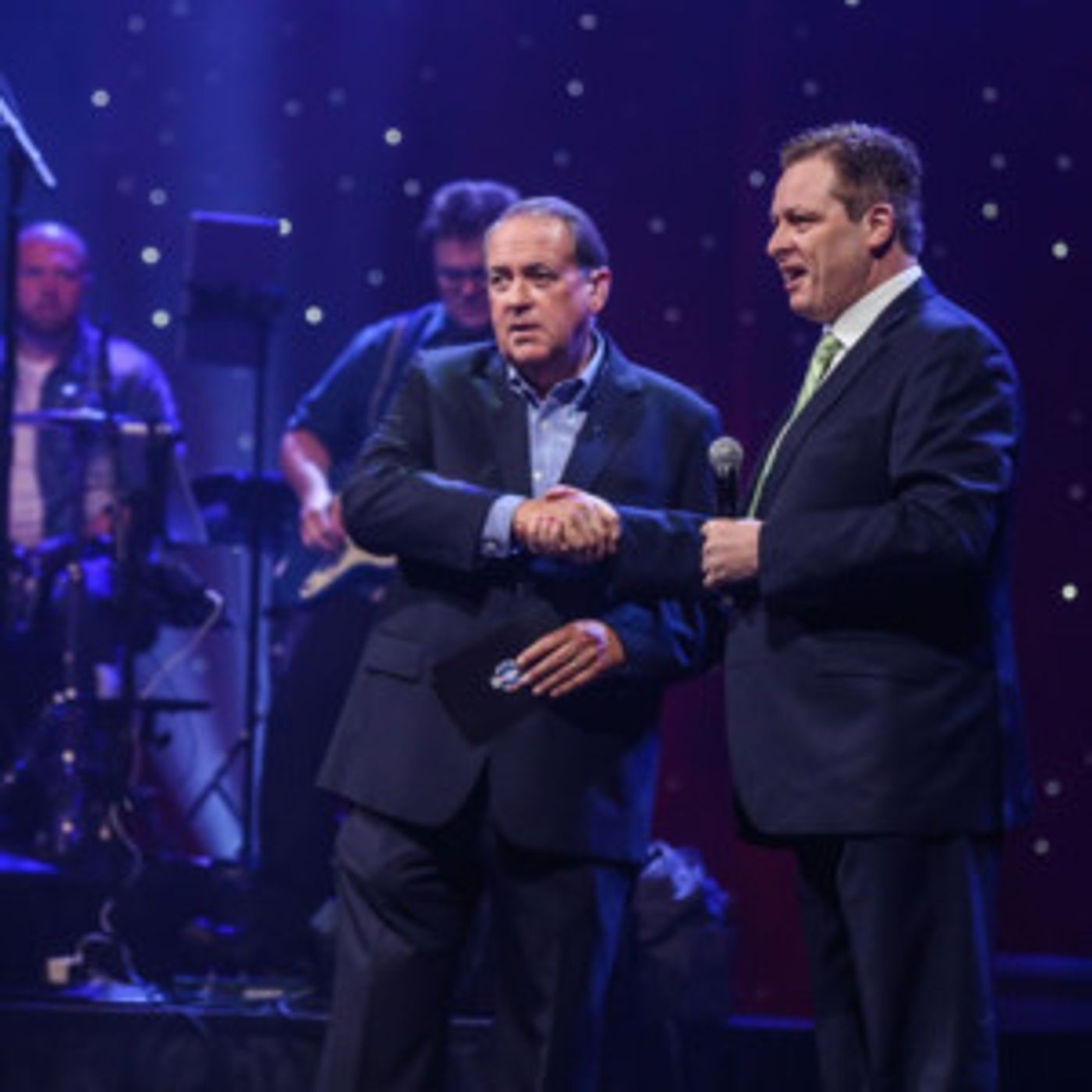 Anthony Kearns Sings 'O, America!' For Fourth Of July Special On HUCKABEE  Image