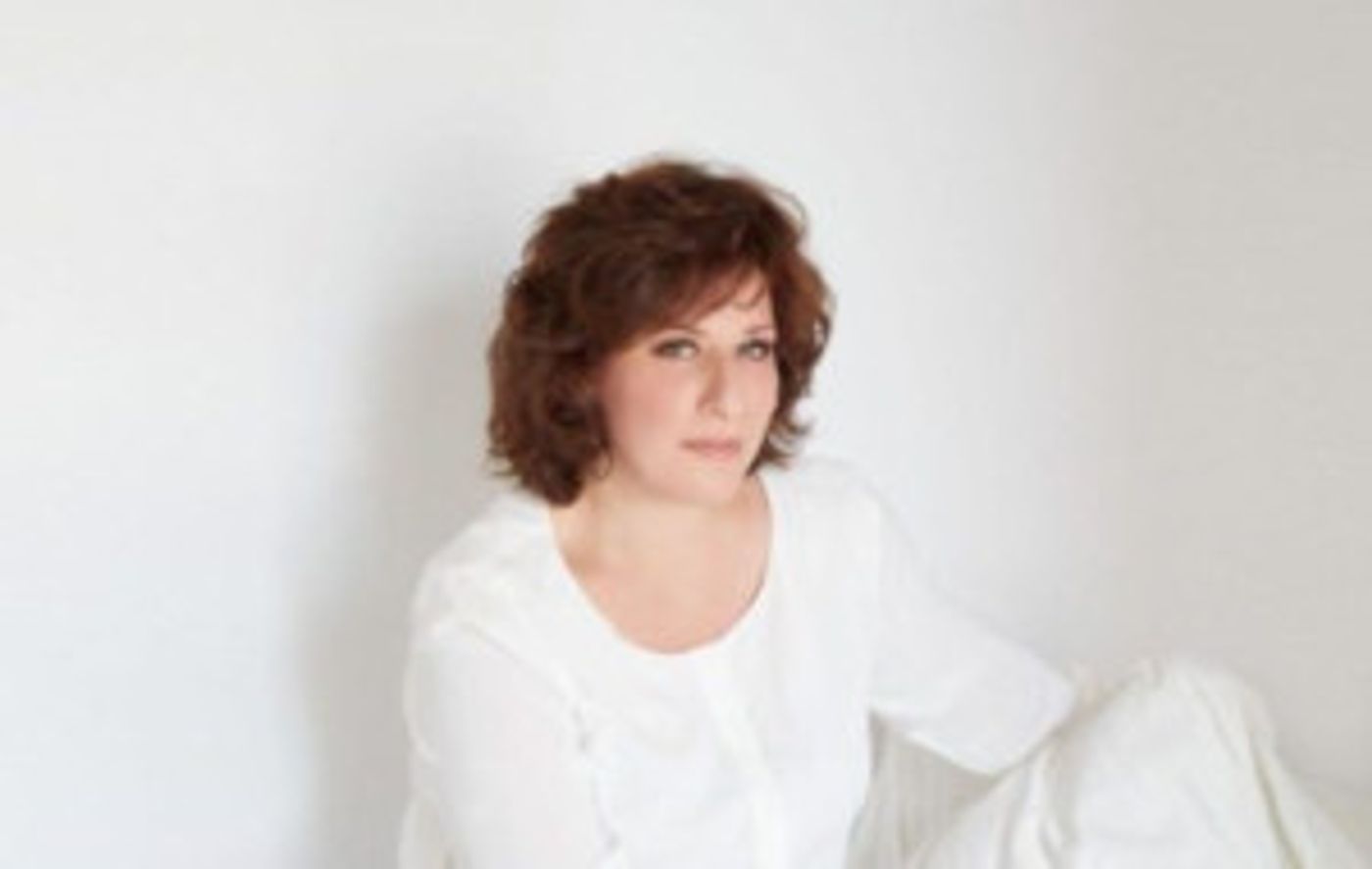 Josephine Sanges' Come Rain Or Come Shine Reprises At The Laurie Beechman  Image