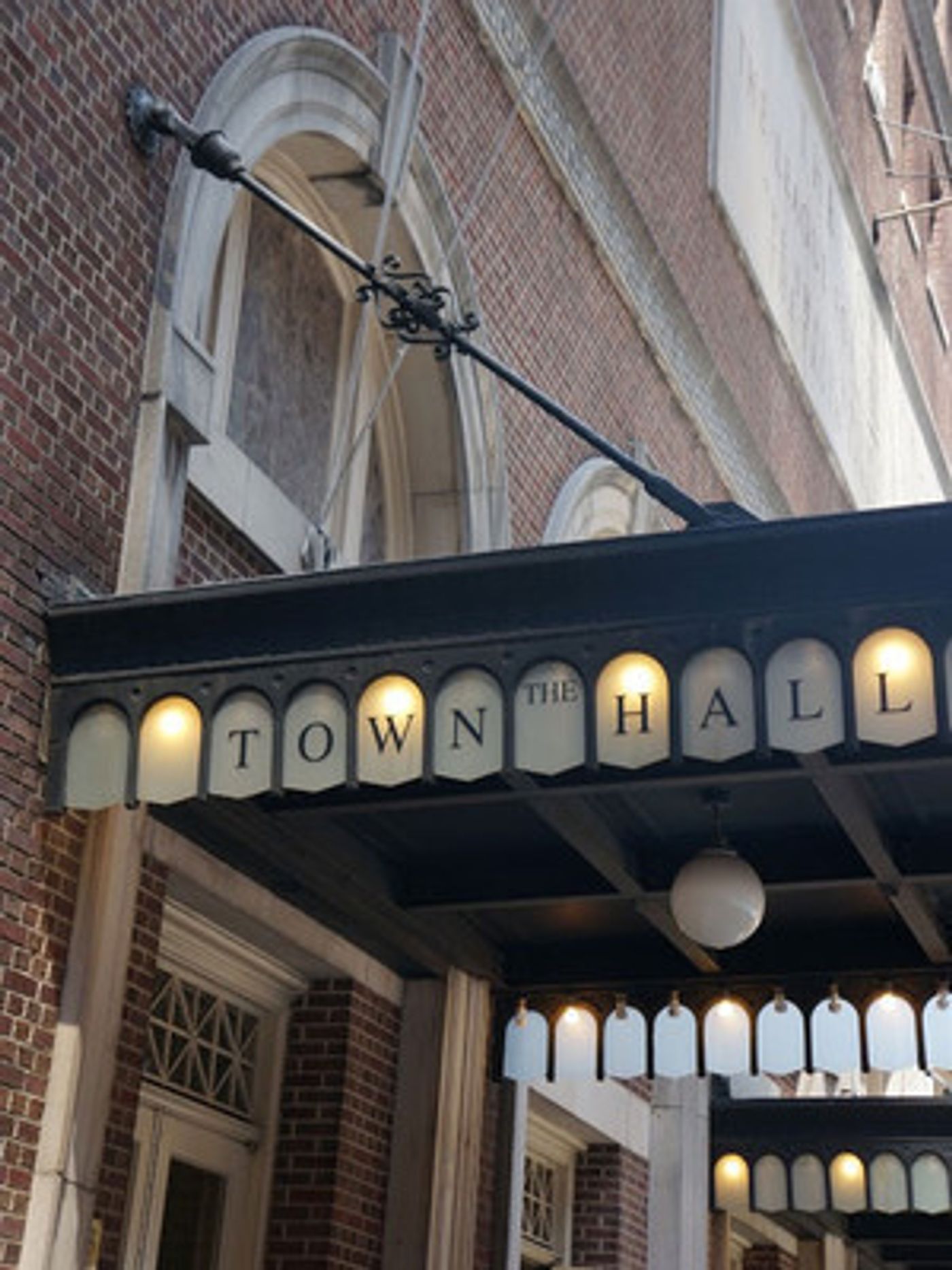 Broadway's Town Hall Presents The 97th Annual FRIEND OF THE ARTS AWARDS  Image