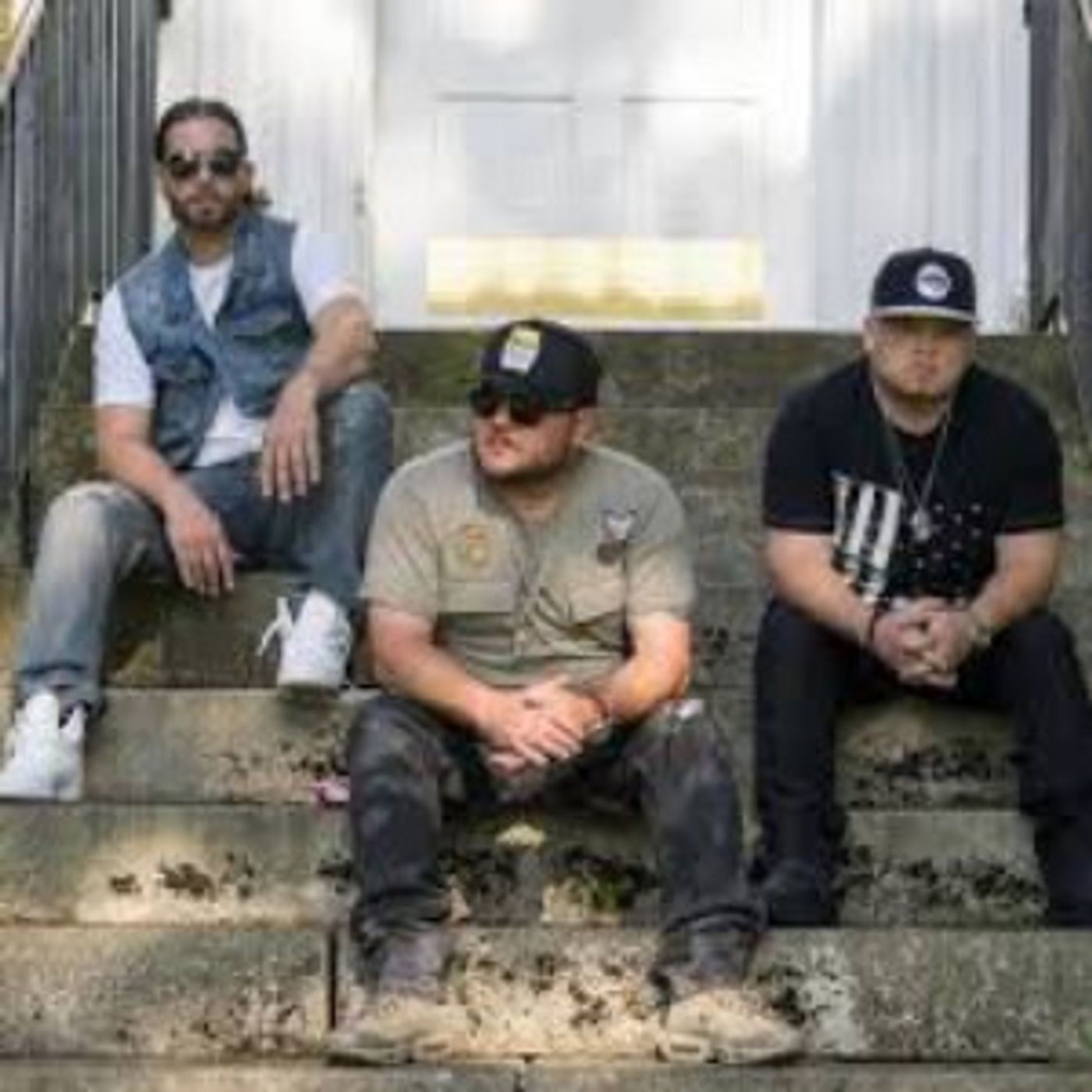Southern Hip-Hop Act I4NI Tackles Opioid Crisis In 'What Do I Say' Music Video  Image
