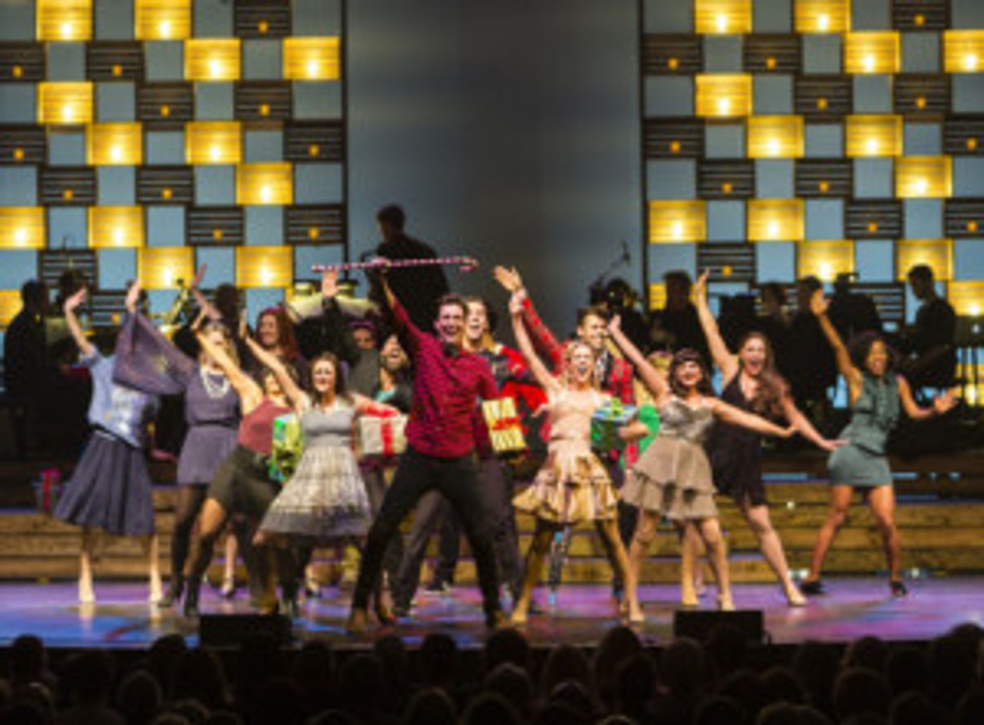 Transcendence Theatre Company Welcomes The Holiday Season  Image