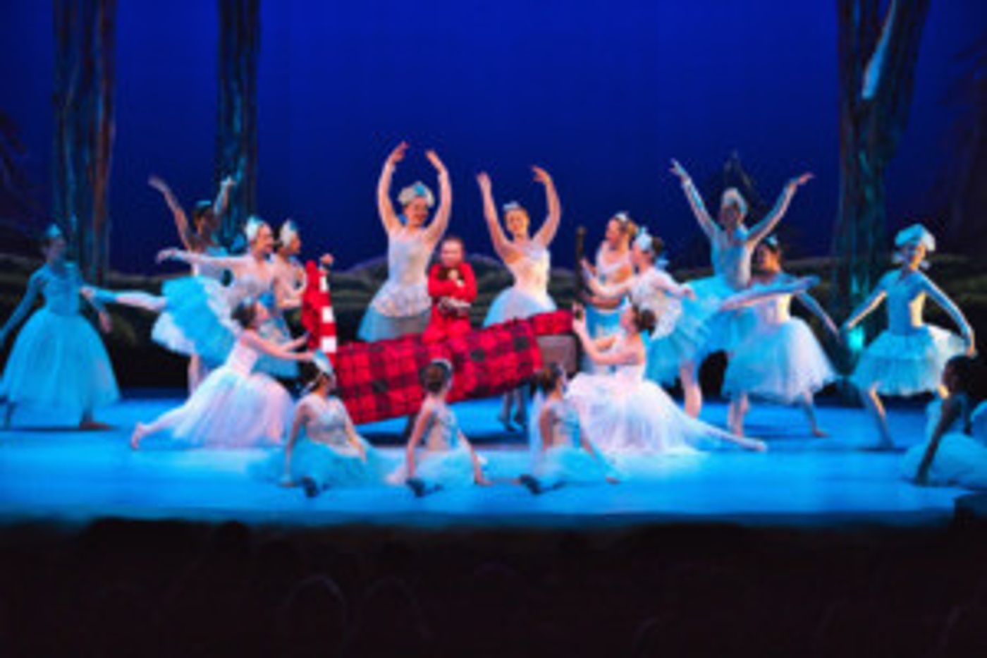 VIDEO: First Look At Stages Theatre + Escalate Dance Production Of OWL MOON  Image