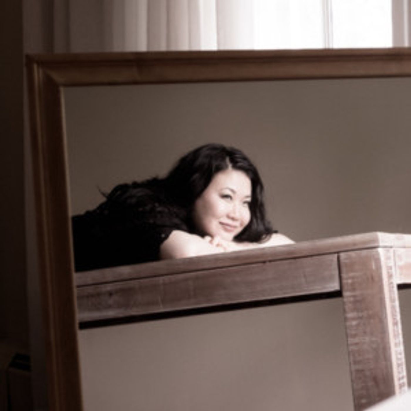 Kiyomi Hawley Returns With New Single 'Miss You Love You'  Image