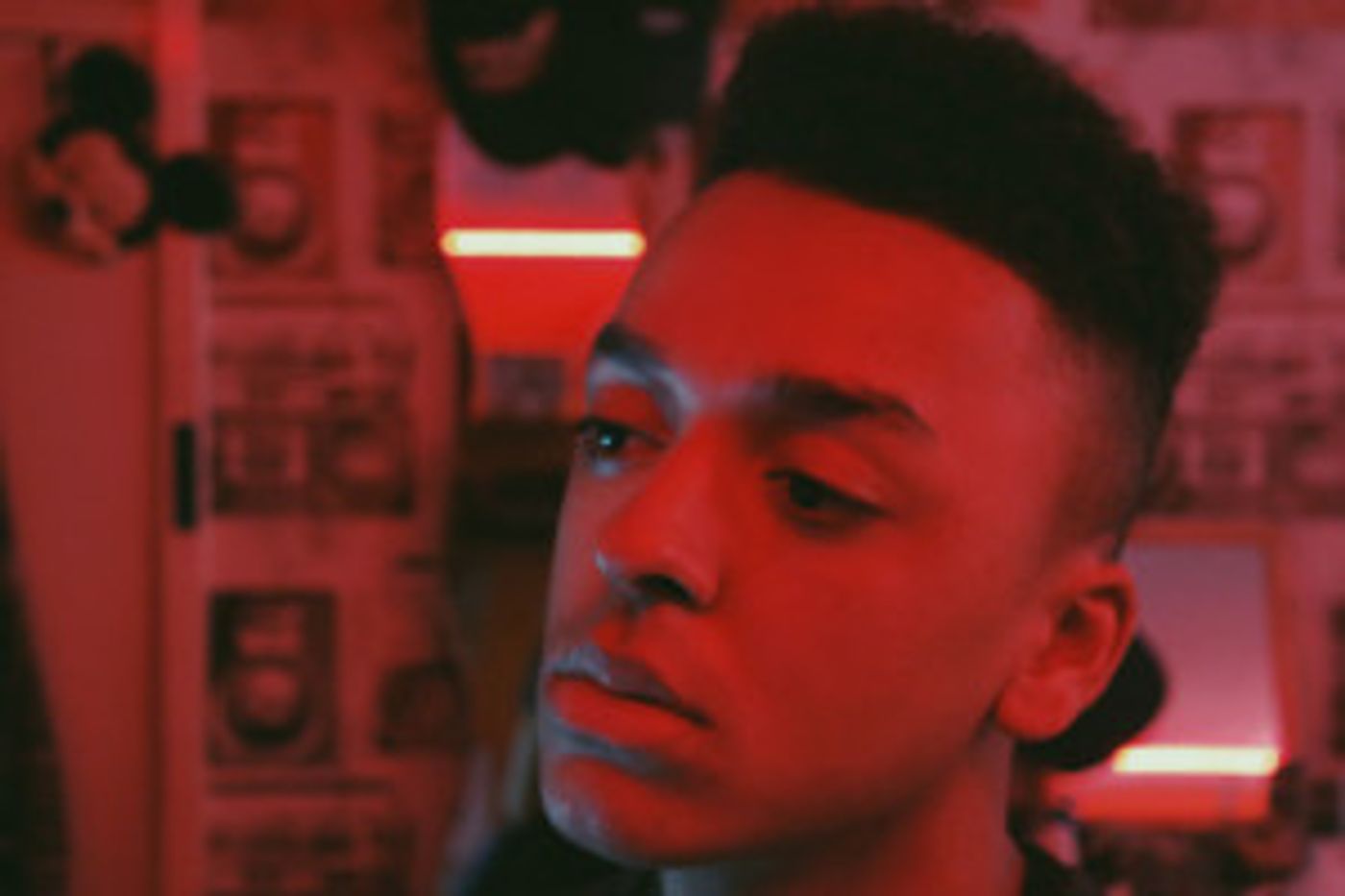 West-London Born And Raised Electronic Artist Ellzo Releases His Debut EP, Time Travel  Image