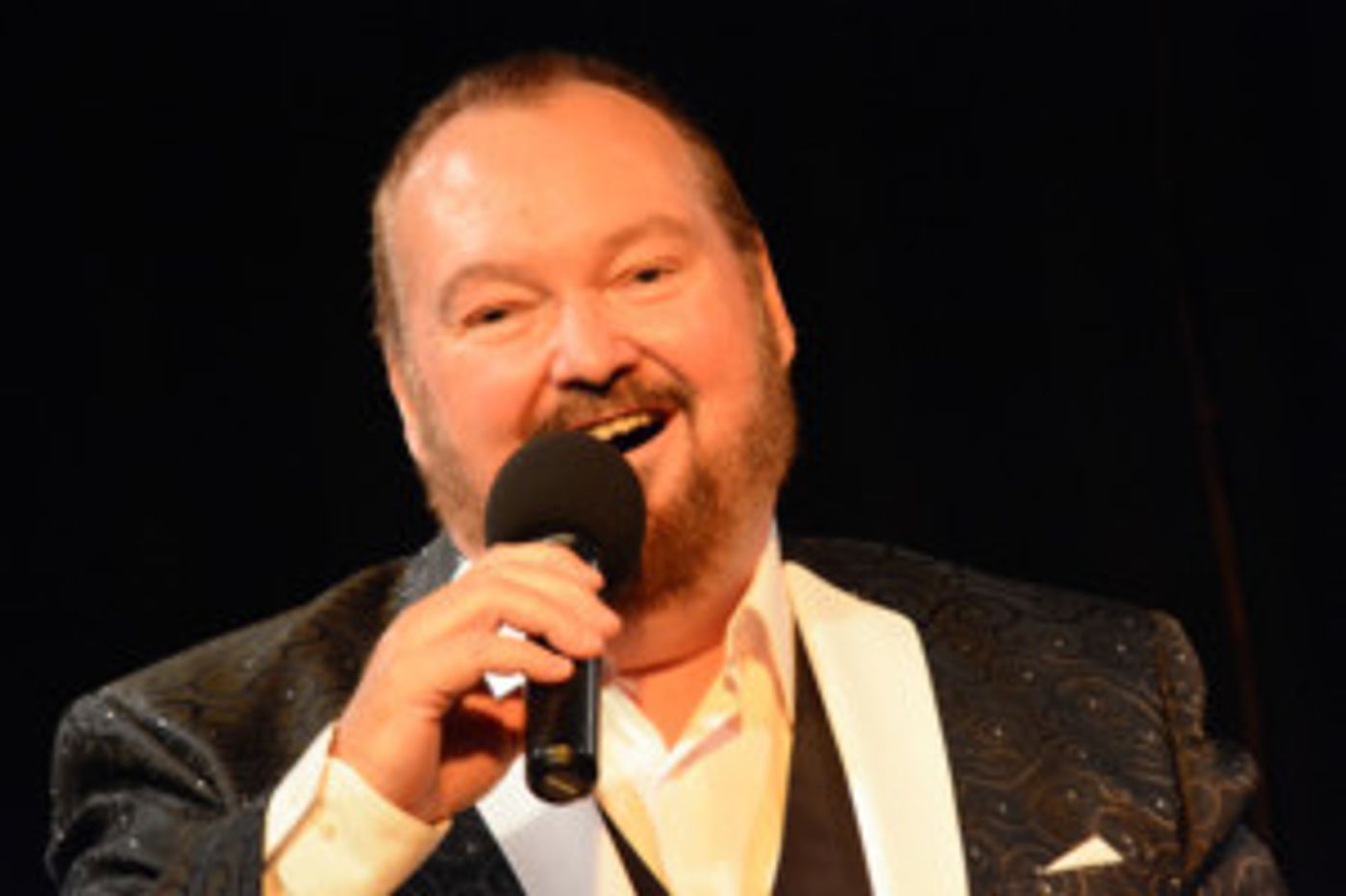 Daryl Taylor-Hazel Performs Valentine's Cabaret 'You Gotta Love Songs'  Image