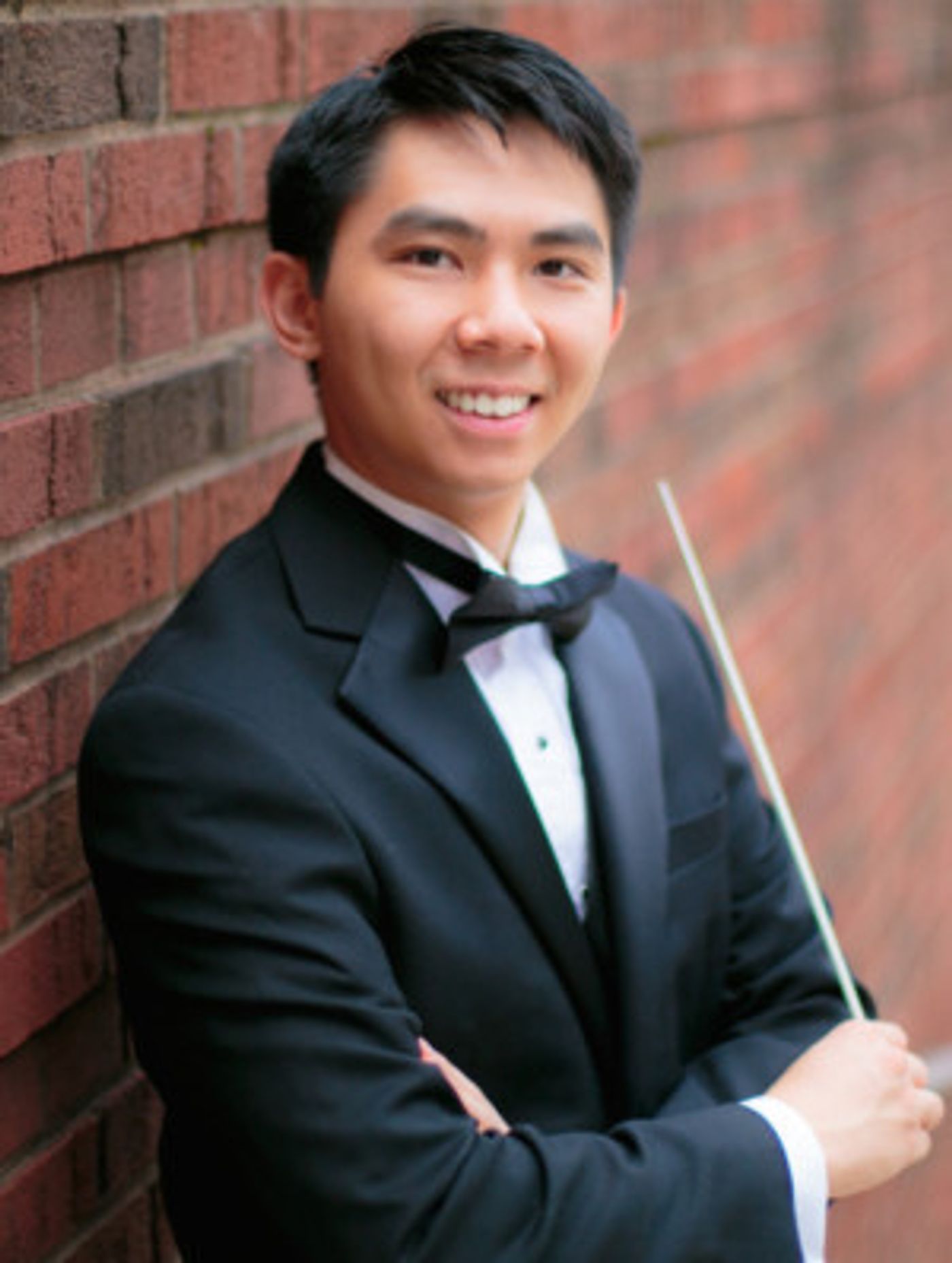 Jesse Leong Named Julius Rudel/Kurt Weill Conducting Fellow  Image