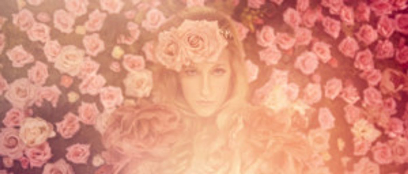 Nashville-based Songstress Eulene Shares Electro-pop Single 'Momma'  Image