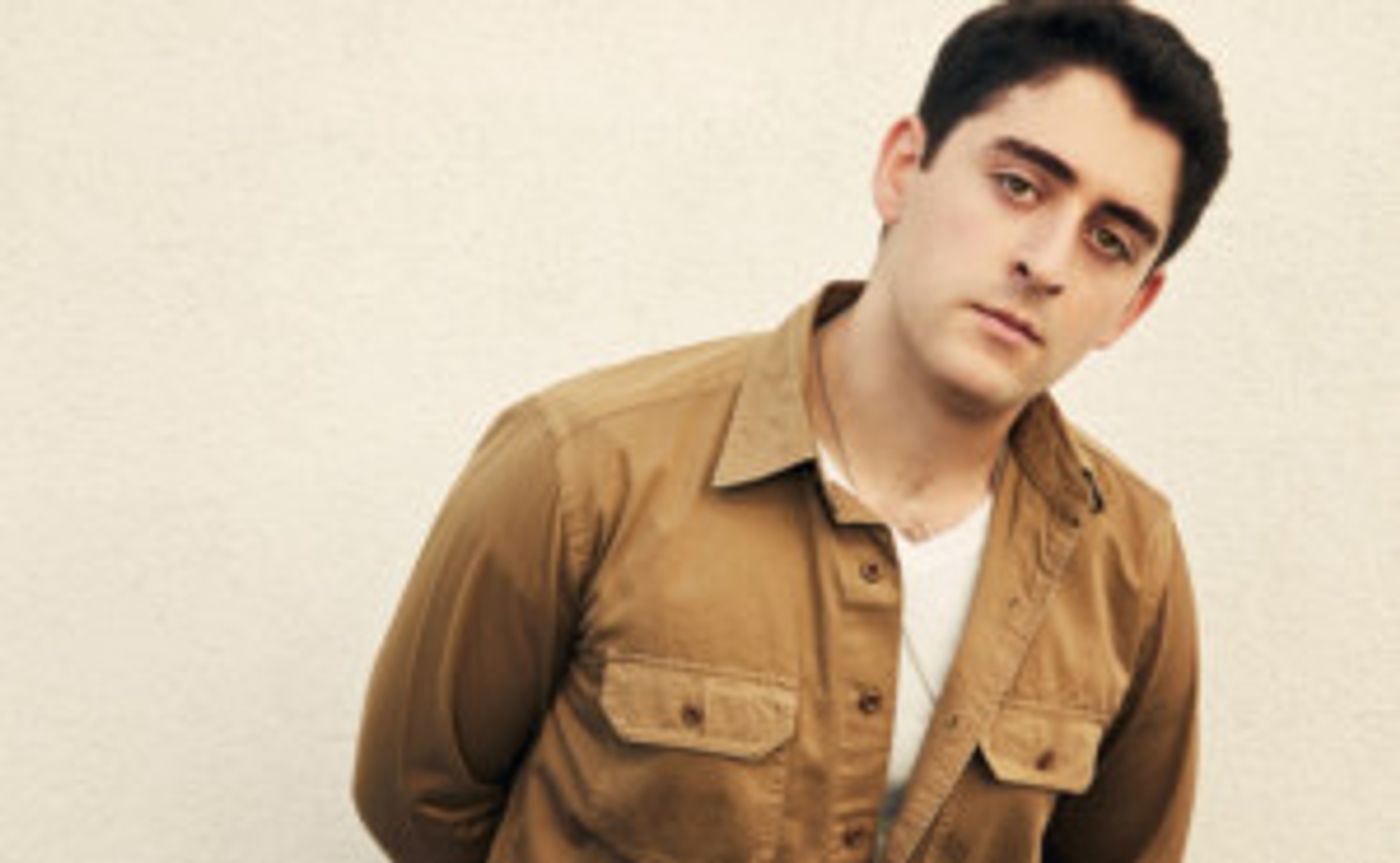 Michael Blum Transforms His Sound In New Single 'Taking You Back'  Image