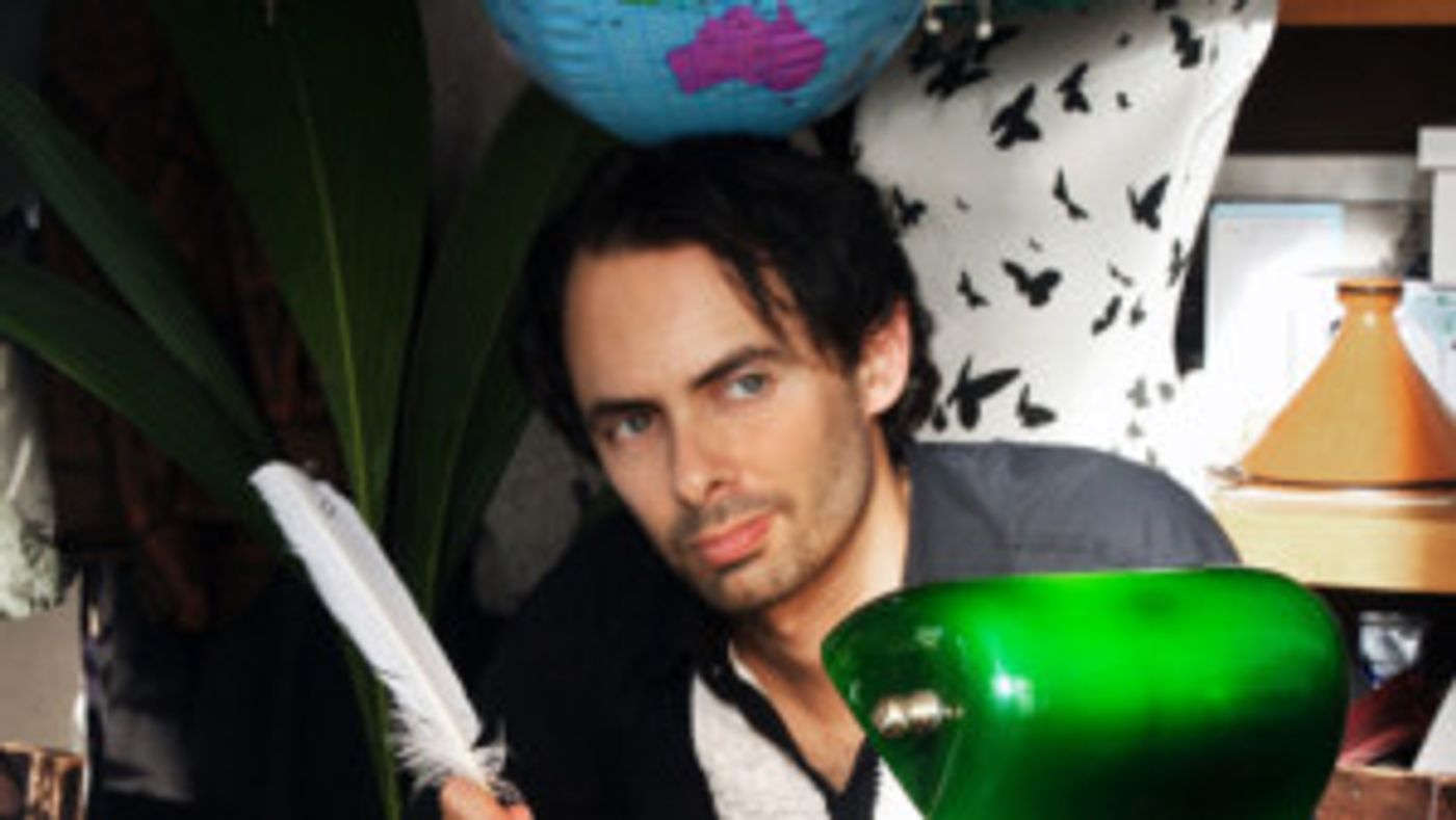 ALEXIS DUBUS VERSES THE WORLD Makes Victorian Premiere  Image