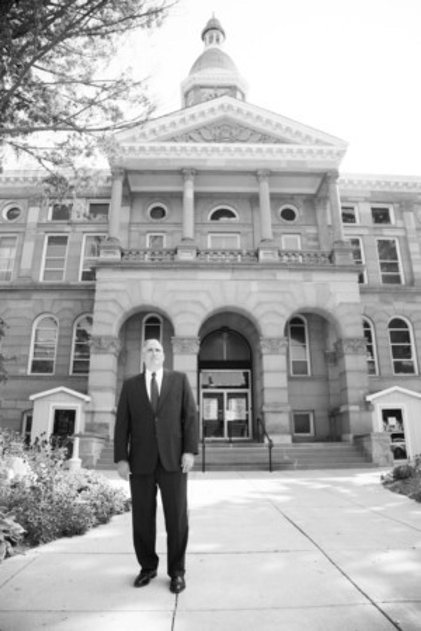 Sauk To Stage ANATOMY OF A MURDER In Courtroom  Image