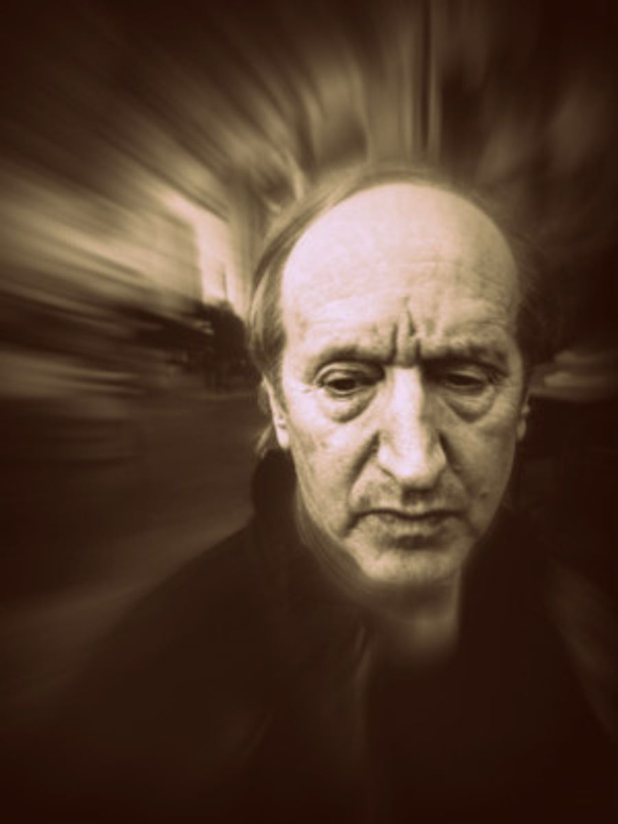 Larry Cedar Brings NOTES FROM THE UNDERGROUND to The Sherry Theater Next Month Image