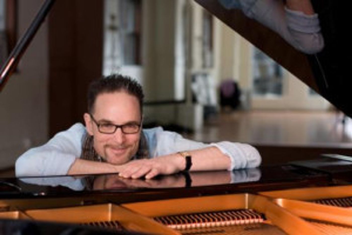 Funeral Service to Be Held Today for Beloved Stagedoor Manor Teacher Michael Larsen  Image