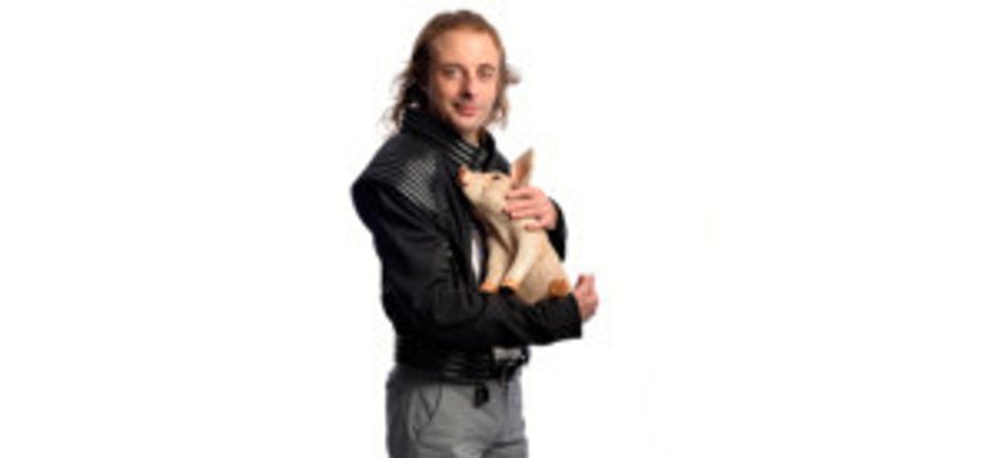 Comedian Paul Foot's Surreal Sense Of Humour Makes First Trip To Warrington Next Month Image