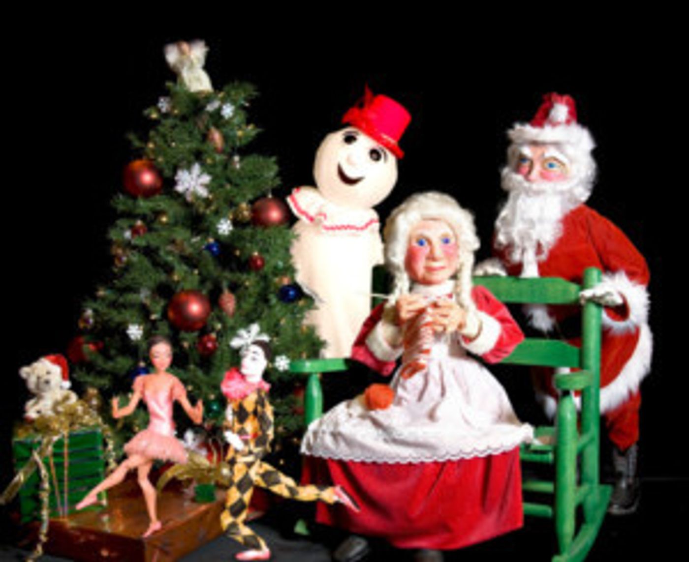 A CHARLIE BROWN CHRISTMAS Returns to Dallas Children's Theatre By Popular Demand! Image
