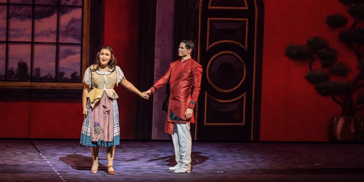 BWW Review: RODGERS & HAMMERSTEIN'S CINDERELLA Is Wild Deviation from Expectation Video