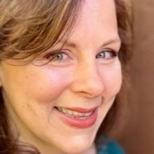 Mary Dimino to Perform at Stapleton Waterfront Park