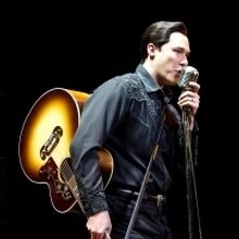 BWW Review: Scott Moreau Celebrates the Man in Black