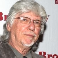 Neil Simon Theatre Will Dim Lights for Martin Charnin